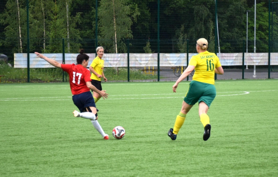 Soccer gameplay kick